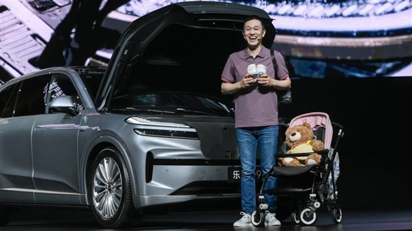 李斌：用戶(hù)不買(mǎi)蔚來(lái)車(chē) 30-40%的原因是怕蔚來(lái)倒閉