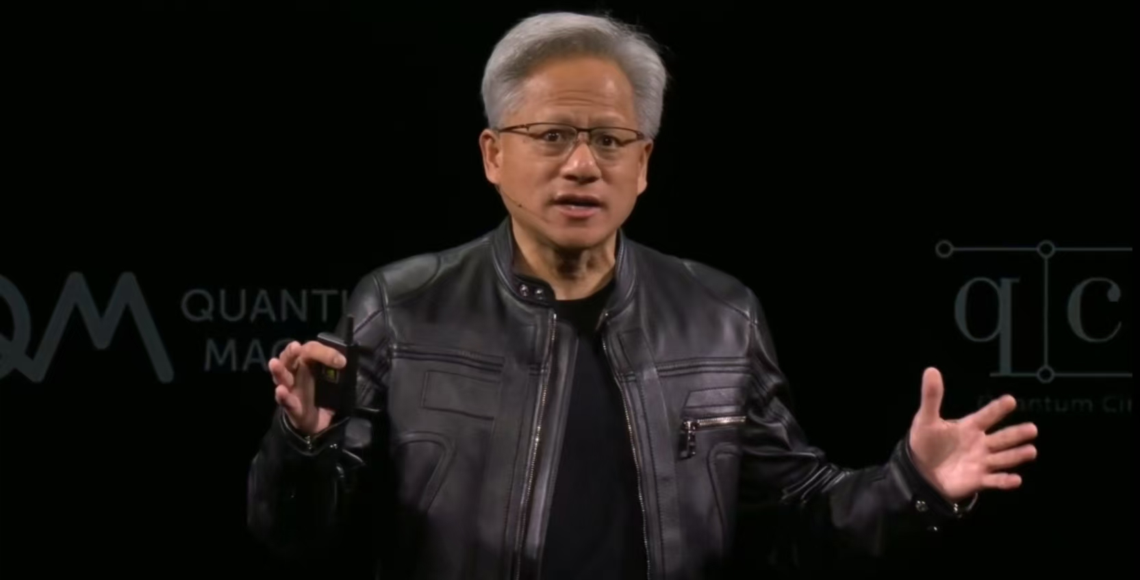 英偉達盤后蒸發(fā)近千億美元，為何市場盯著"數(shù)據(jù)中心"？