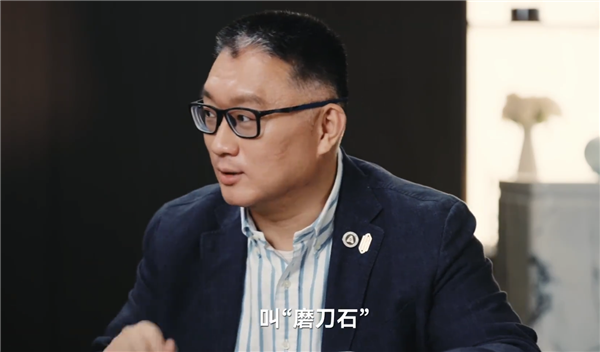 “余大嘴”后 余承東有了新外號！上汽內部人稱“磨刀石”