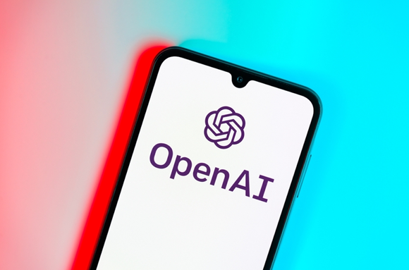 OpenAI發布語音模型GPT-realtim：具備情感感知能力 多語言無縫切換